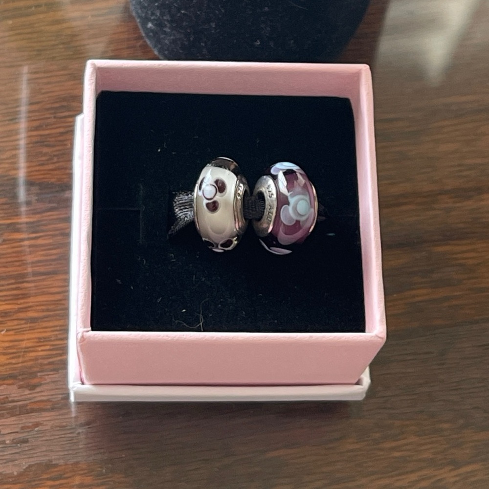 2 Pandora Moreno Glass Purple Floral Charms